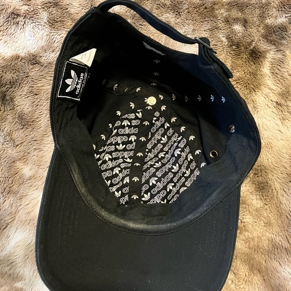Black Adidas Baseball Hat - Picture 4 of 5